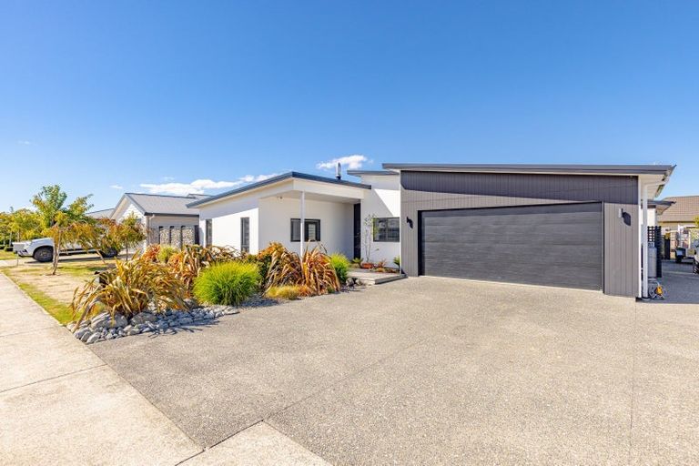 Photo of property in 19 Hartley Avenue, Carterton, 5713