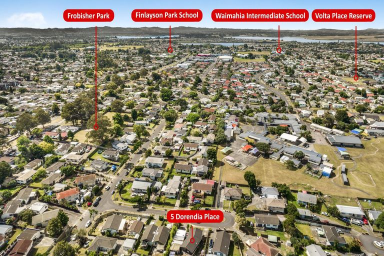 Photo of property in 5 Dorendia Place, Clendon Park, Auckland, 2103