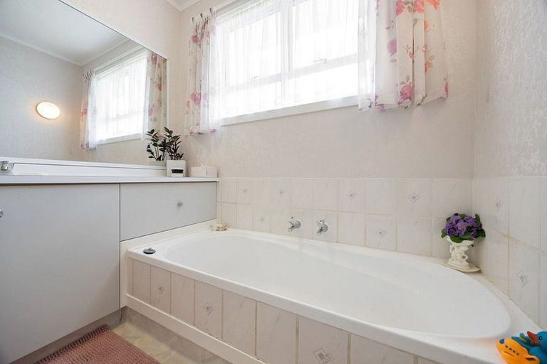 Photo of property in 116 Thornton Road, Cambridge, 3434