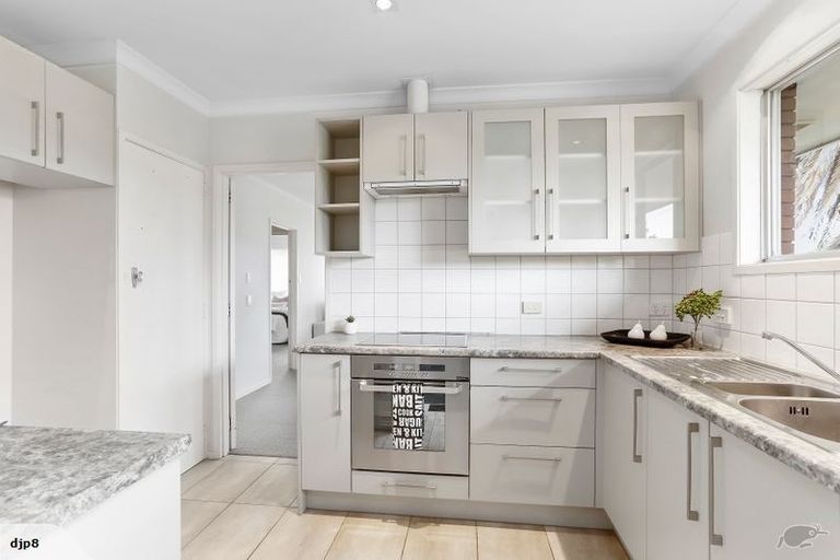 Photo of property in 1/27 Eastern Beach Road, Eastern Beach, Auckland, 2012