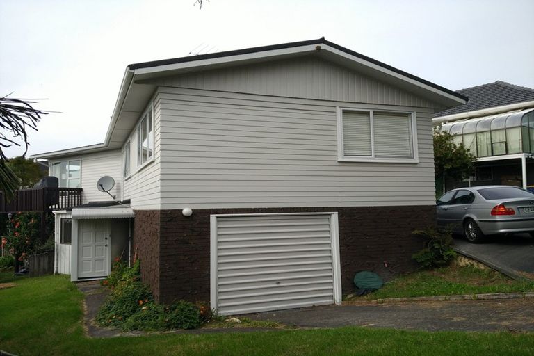 Photo of property in 729 East Coast Road, Browns Bay, Auckland, 0630