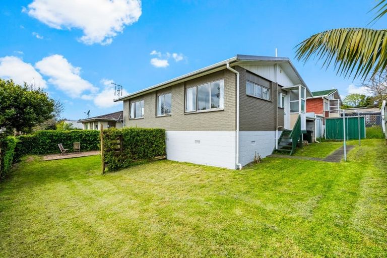 Photo of property in 2/26 Cromdale Avenue, Highland Park, Auckland, 2010