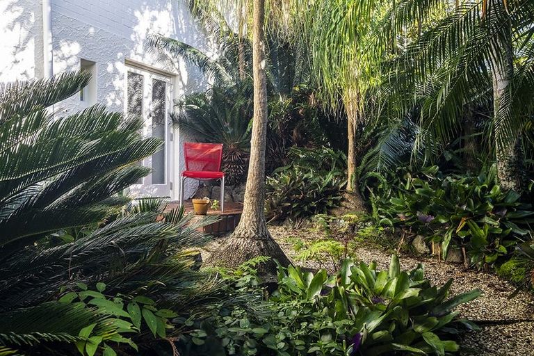 Photo of property in 155 Hinemoa Street, Birkenhead, Auckland, 0626