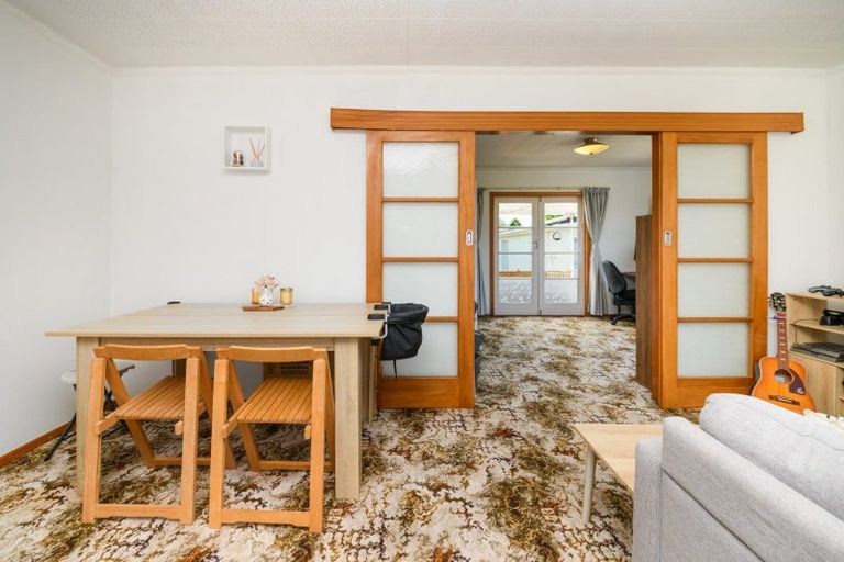 Photo of property in 7 College Street, Awapuni, Palmerston North, 4412
