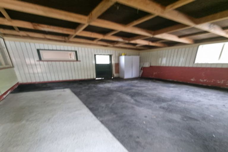 Photo of property in 93 Monorgan Road, Strathmore Park, Wellington, 6022