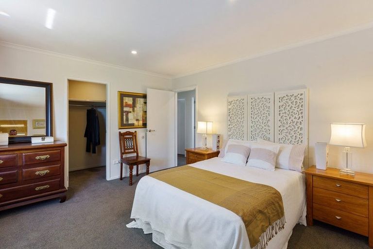 Photo of property in 63 Waipunahau Road, Waikanae, 5036