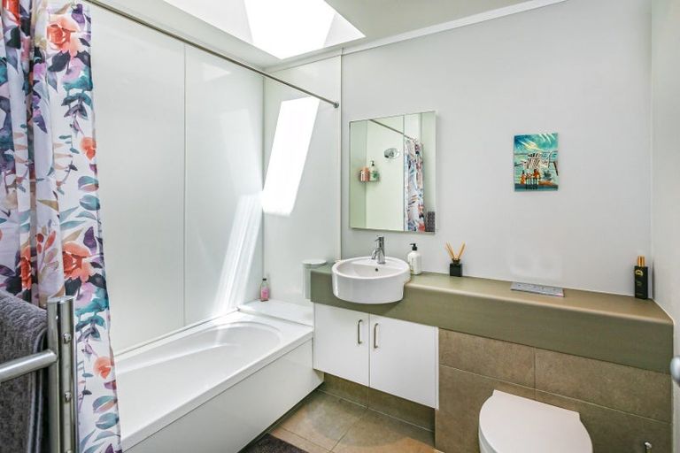 Photo of property in 9 Hillside Lane, Tairua, 3508