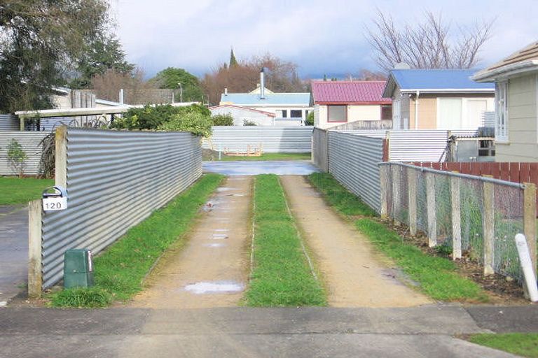 Photo of property in 120 Limbrick Street, Terrace End, Palmerston North, 4410
