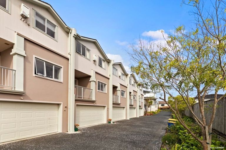 Photo of property in The Rise, 10/11 Hatfield Place, Albany Heights, Auckland, 0632