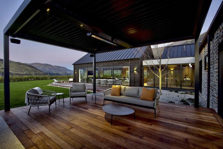 Photo of property in Kawarau Heights, 76 Kawarau Heights Boulevard, Lake Hayes, Queenstown, 9304