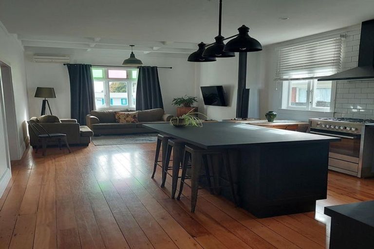 Photo of property in 70a Helvetia Road, Pukekohe, 2120