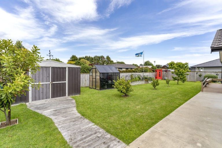 Photo of property in 35 Waipunahau Road, Waikanae, 5036