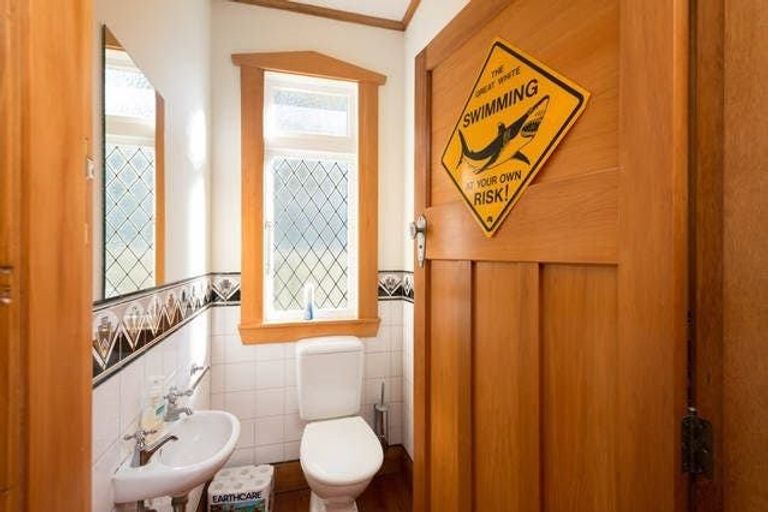 Photo of property in 57 View Road, Houghton Bay, Wellington, 6023