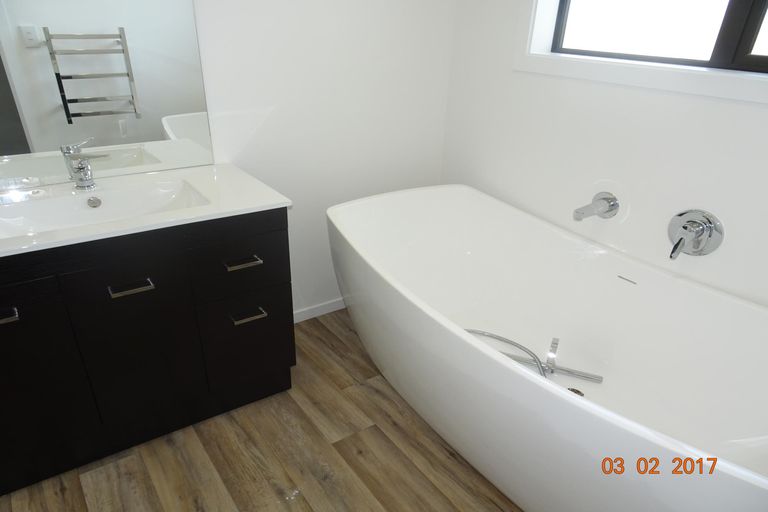 Photo of property in 84 Puhirake Crescent, Pyes Pa, Tauranga, 3112