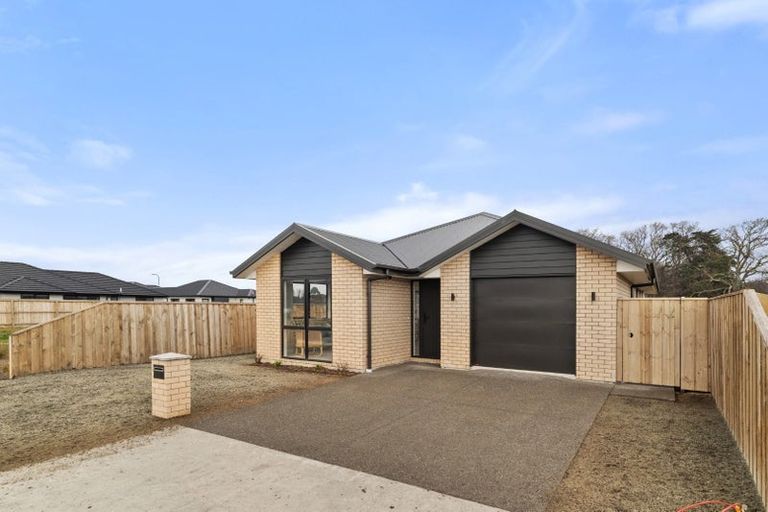 Photo of property in 27 Stackwood Avenue, Woodend, 7691