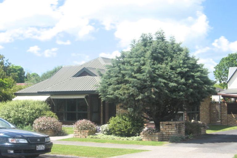 Photo of property in 93 Taylor Street, Cambridge, 3434