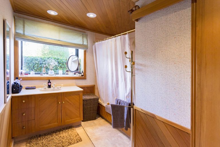 Photo of property in 2 Sussex Street, Weston, Oamaru, 9401