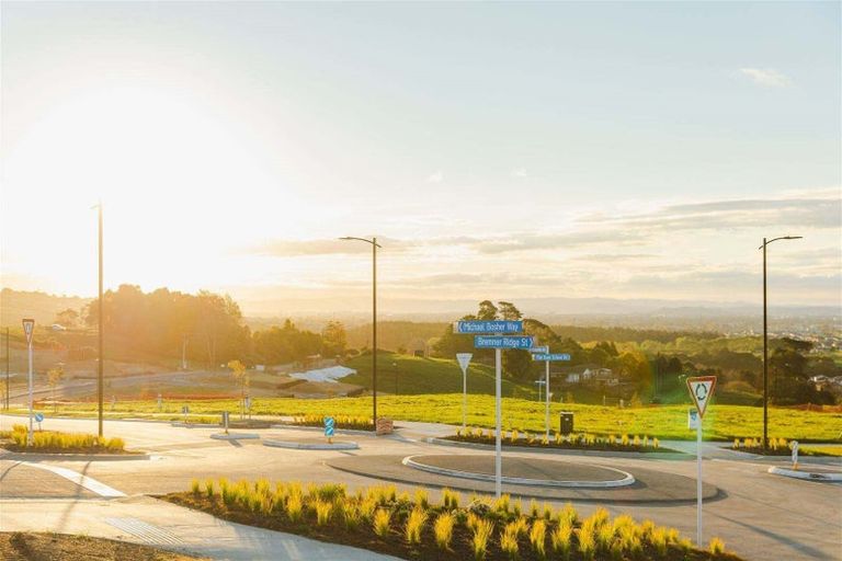 Photo of property in 26 Grand Ridge Avenue, Flat Bush, Auckland, 2019