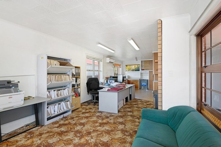 Photo of property in 386 High Street, Rangiora, 7400