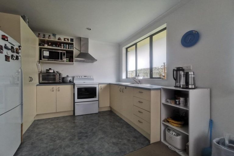 Photo of property in 10 Serenity Place, Otara, Auckland, 2023