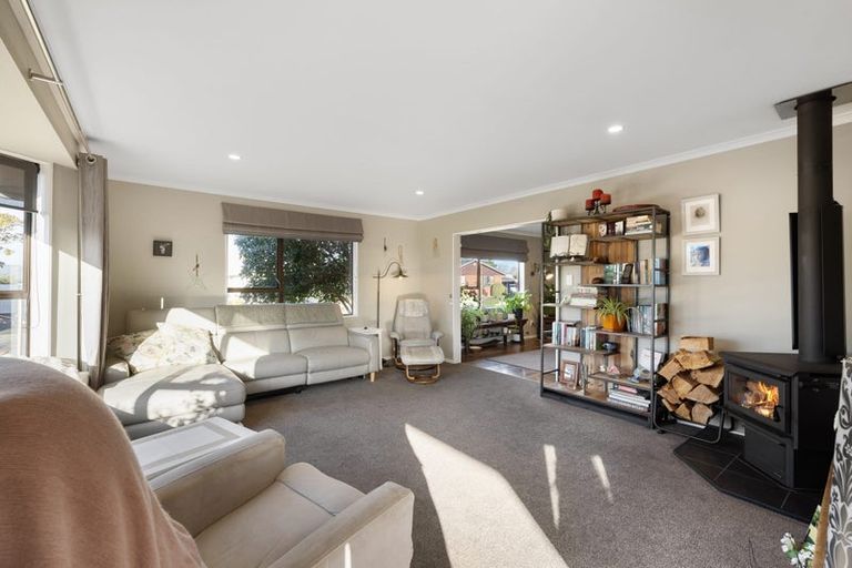 Photo of property in 14 Blakeley Place, Kaiapoi, 7630