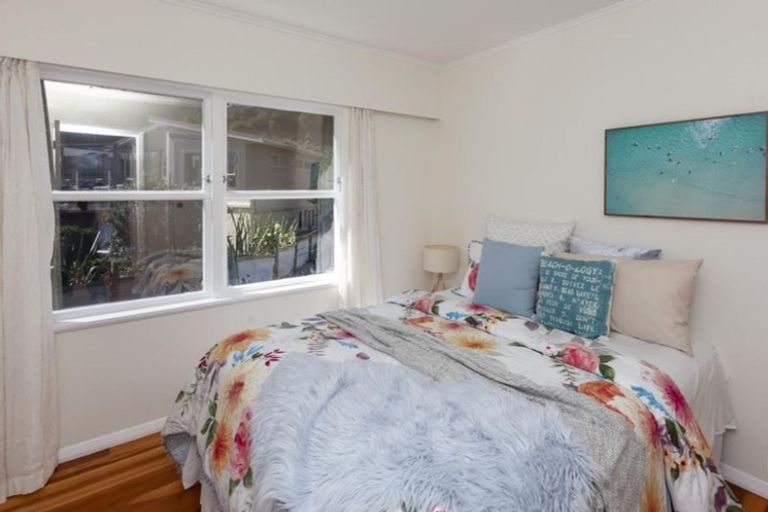 Photo of property in 9b The Esplanade, Raumati South, Paraparaumu, 5032