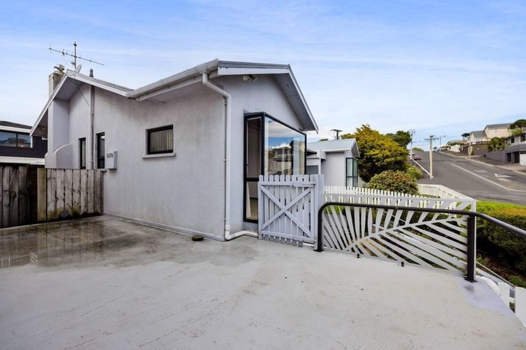 Photo of property in 13-15 Bayly Road, Moturoa, New Plymouth, 4310