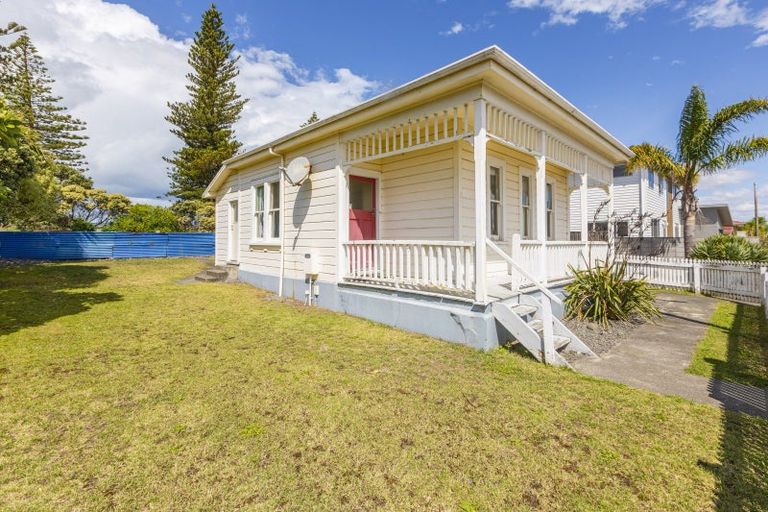 Photo of property in 92 Te Awa Avenue, Te Awa, Napier, 4110