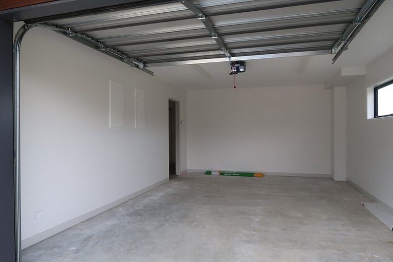 Photo of property in 61a Whitford Brown Avenue, Papakowhai, Porirua, 5024