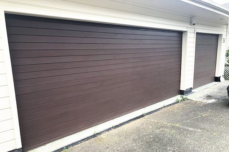 Photo of property in 1b Burford Place, Mellons Bay, Auckland, 2014