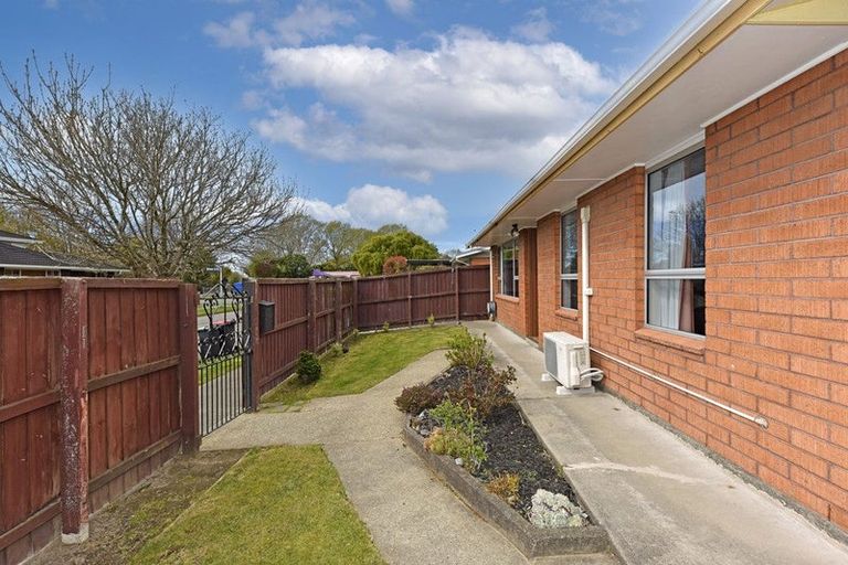 Photo of property in 1/3 Ansonby Street, Russley, Christchurch, 8042