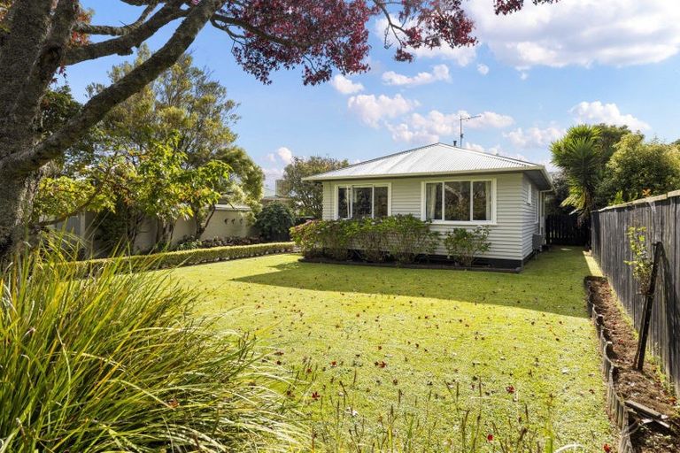 Photo of property in 7 Hursthouse Street, Vogeltown, New Plymouth, 4310