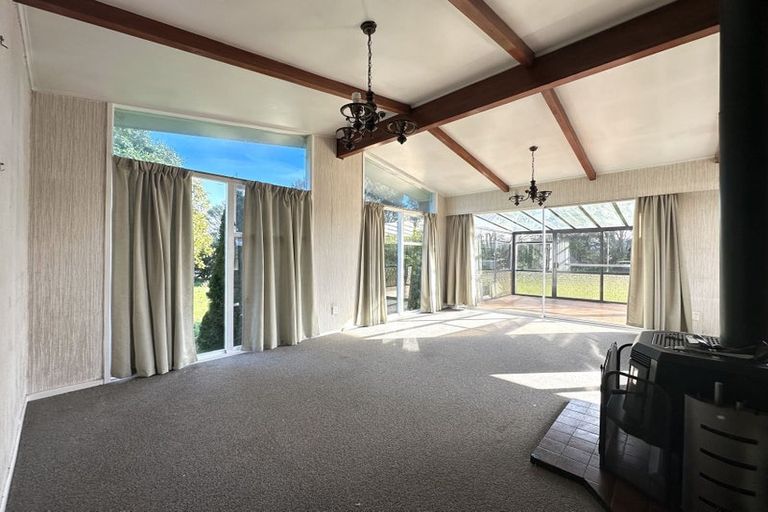 Photo of property in 96 Koraha Road, Kumeu, 0892