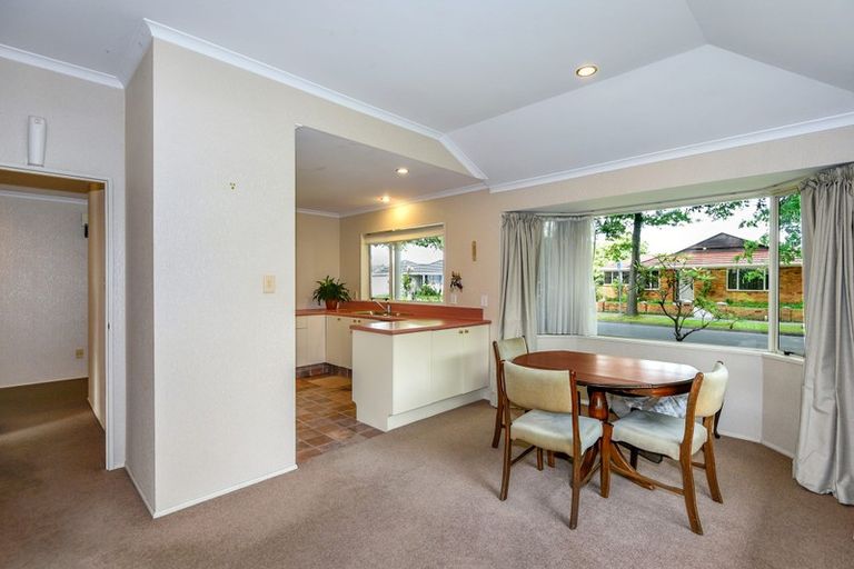 Photo of property in 21 Villa Grove, Ilam, Christchurch, 8041