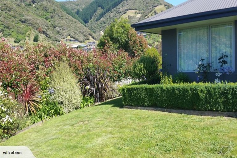 Photo of property in 12 Burnside Terrace, Atawhai, Nelson, 7010