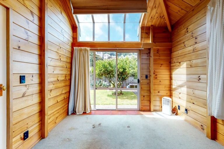 Photo of property in 16 Mcfarlane Street, Mount Victoria, Wellington, 6011