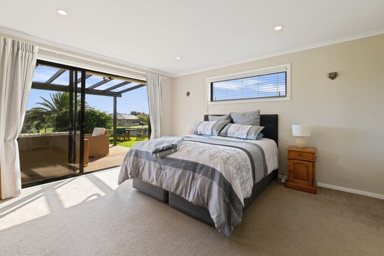 Photo of property in 11b Karioitahi Road, Waiuku, 2123