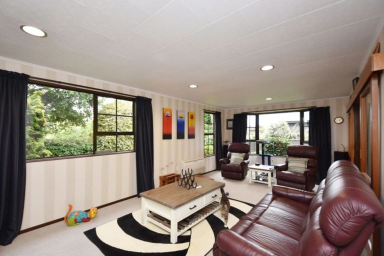 Photo of property in 57 Vogel Place, Waikiwi, Invercargill, 9810