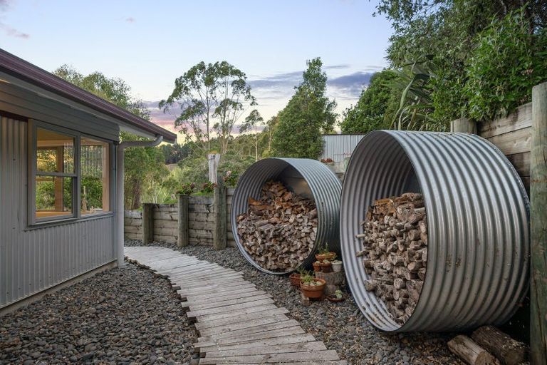 Photo of property in 35 Lloyd Drive, Wainui, Silverdale, 0994