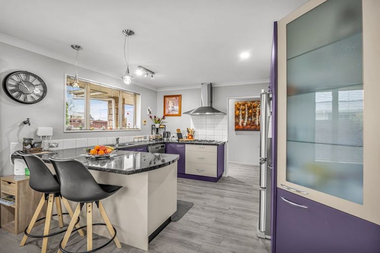 Photo of property in 10 Ropley Street, Amberley, 7410