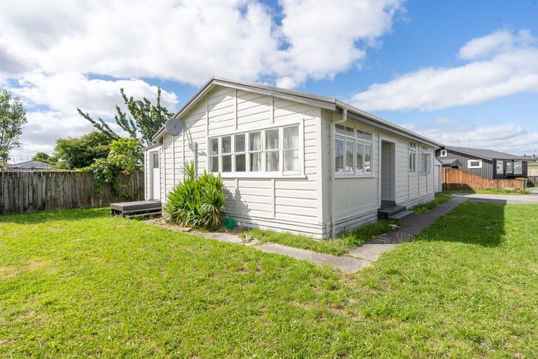 Photo of property in 143b Avalon Drive, Nawton, Hamilton, 3200