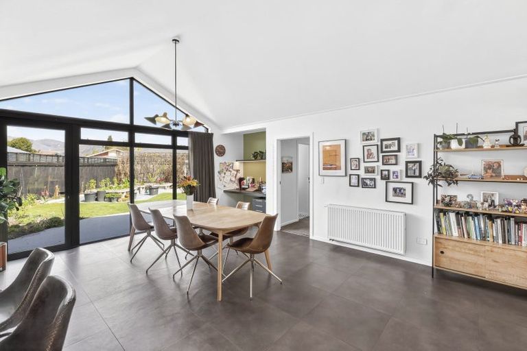 Photo of property in 60 Neplusultra Street, Cromwell, 9310