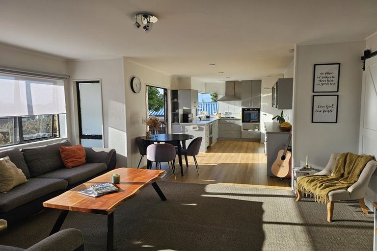 Photo of property in 13a Churchill Terrace, Waiuku, 2123