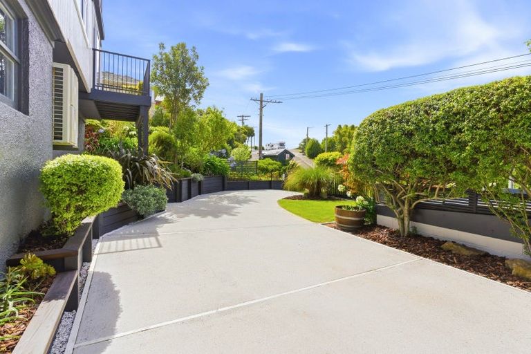 Photo of property in 37 Earls Road, Saint Clair, Dunedin, 9012