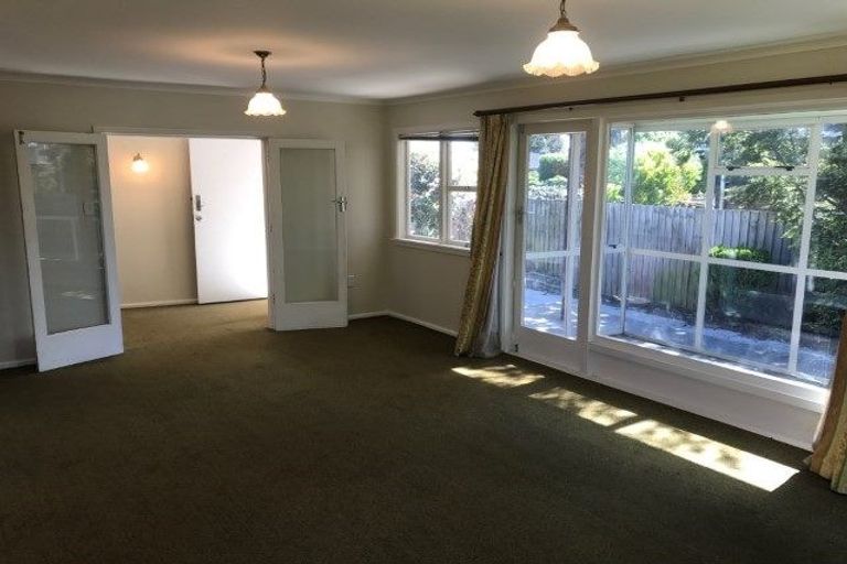 Photo of property in 6 Woodford Terrace, Ilam, Christchurch, 8053