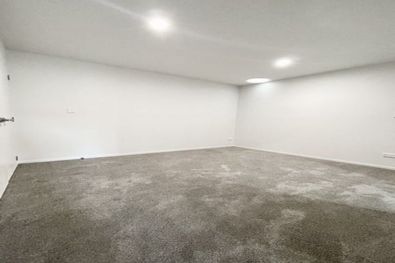 Photo of property in 10/10 Vinifera Place, Fairview Heights, Auckland, 0632