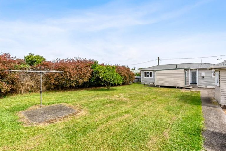 Photo of property in 4 Ferguson Street, Levin, 5510