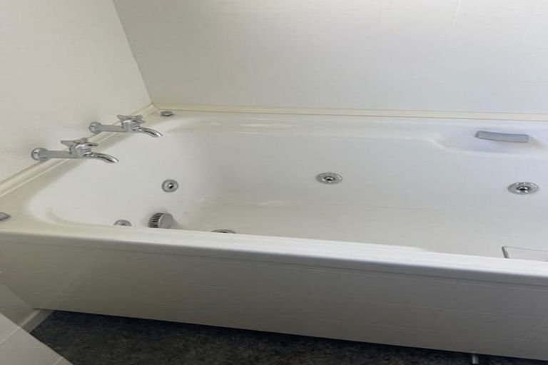 Photo of property in 175 Fairweather Road, Mill Road, Invercargill, 9872