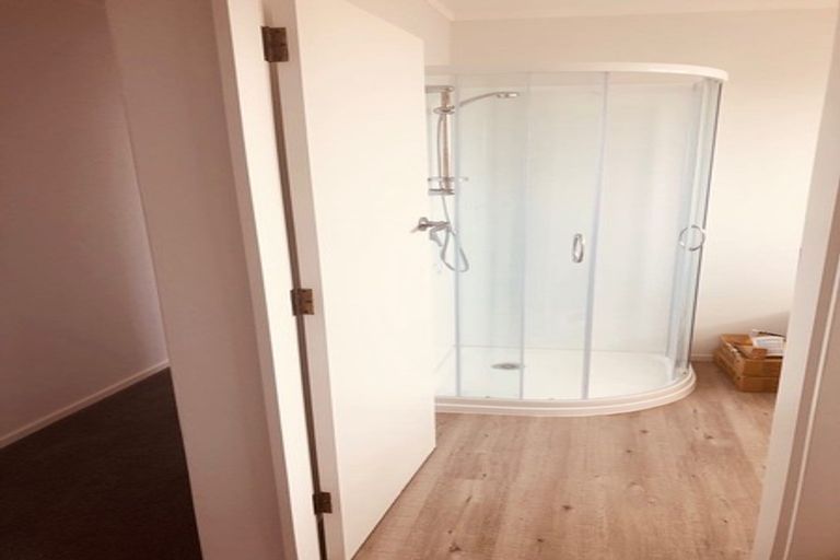 Photo of property in 105a-b Hillcrest Road, Raumati Beach, Paraparaumu, 5032