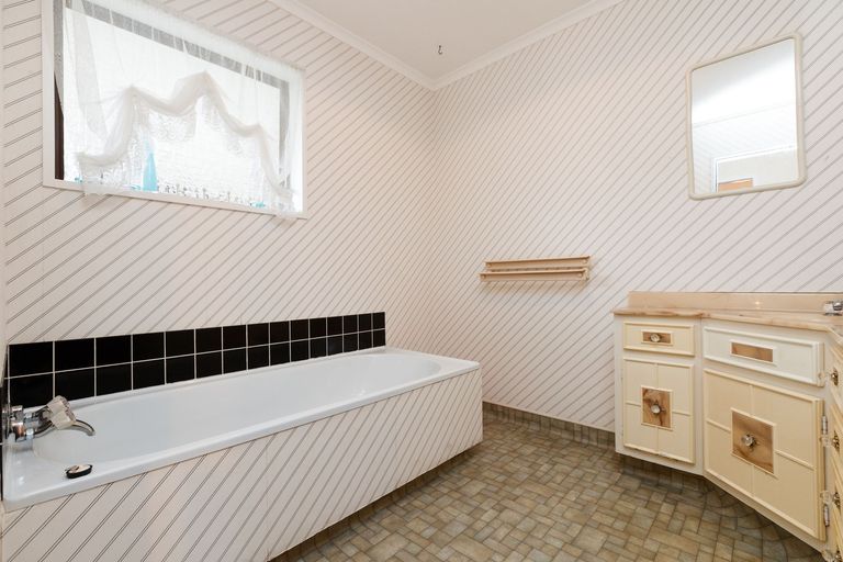 Photo of property in 30 Monrad Street, Highbury, Palmerston North, 4412